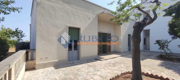 3 rooms Villa in Monopoli, Italy No. 177621 2