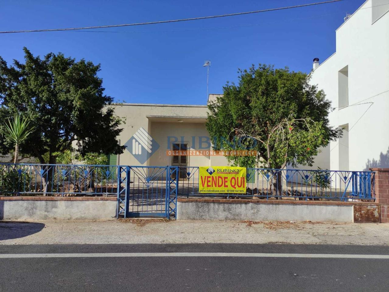 3 rooms Villa in Monopoli, Italy No. 177621