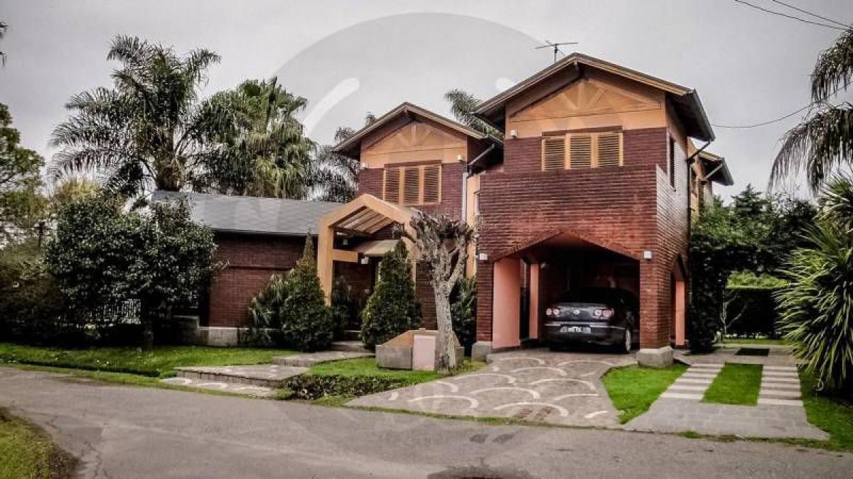 3 bedrooms House in Escobar, Argentina No. 20171