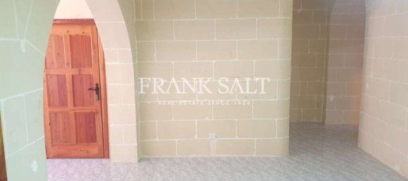 3 bedrooms Apartment in Qala, Malta No. 1051 12