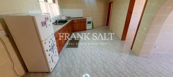 3 bedrooms Apartment in Qala, Malta No. 1051 3