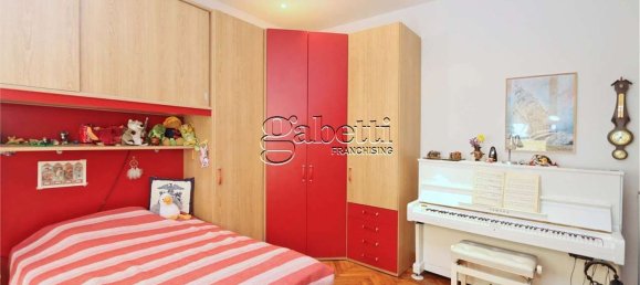 5 bedrooms Apartment in Ferrara, Italy No. 359022 19