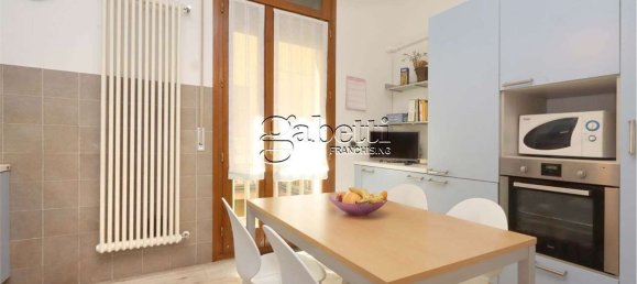 5 bedrooms Apartment in Ferrara, Italy No. 359022 12
