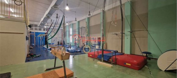 Propiedad comercial en Trani, Italy 493 m² No. 53361 3