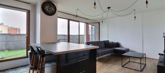 Квартира с 3 спальнями в Сержи, Франция № 294922 2