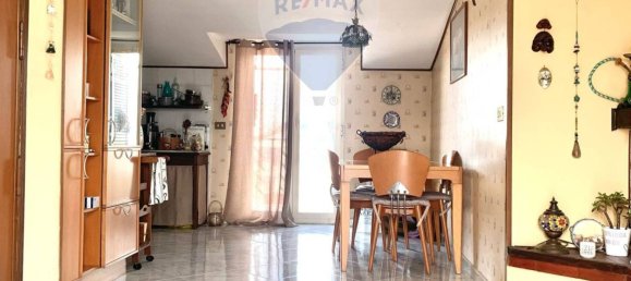 2 Schlafzimmer Wohnung in Mugnano di Napoli, Italy, Nr. 52835 8