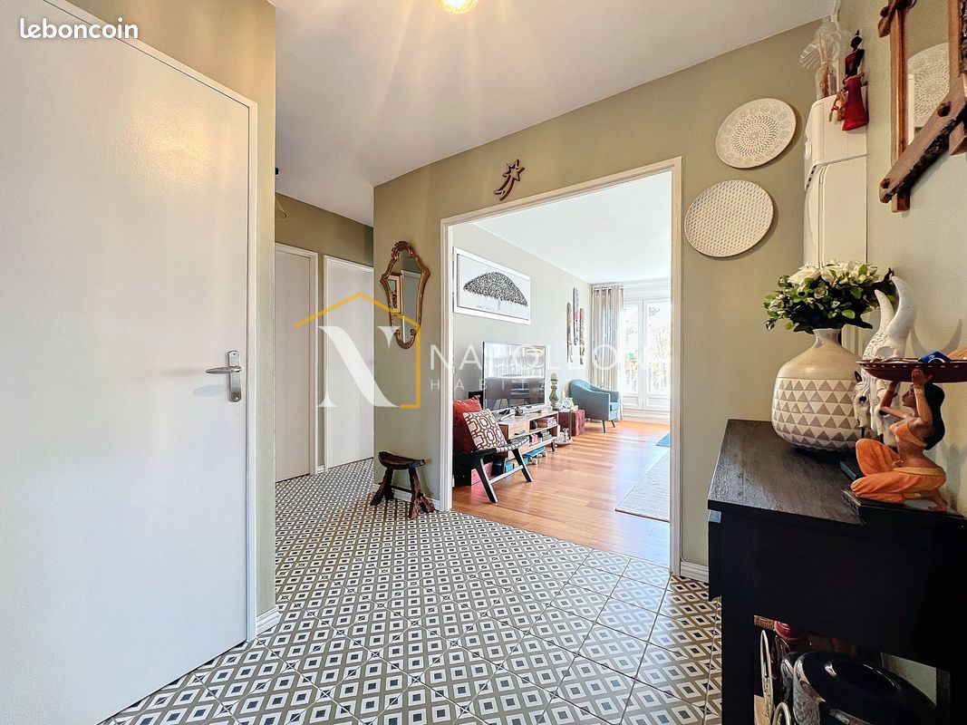 2 bedrooms Apartment in Lambersart, France No. 212219