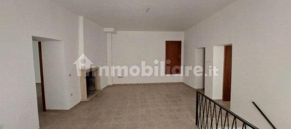 Apartamento T2 em Nocera Umbra, Italy N.º 14270 10
