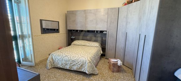 2-salle Appartement à Catania, Italy No. 119192 5