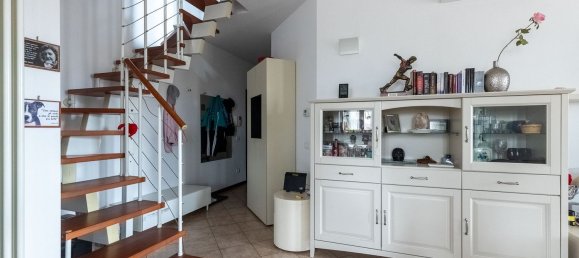 Ático de 3 dormitorios en Sulbiate, Italy No. 364326 10