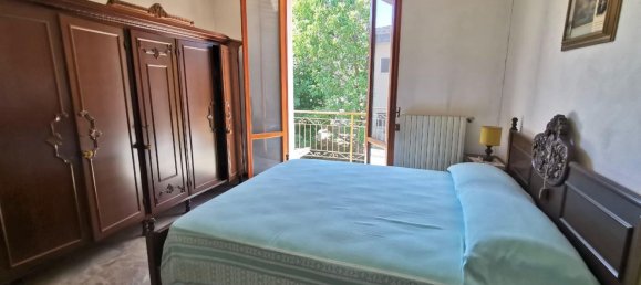 3 rooms Apartment in Arezzo, Italy No. 299707 8