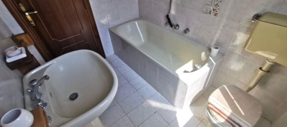 3 rooms Apartment in Arezzo, Italy No. 299707 10