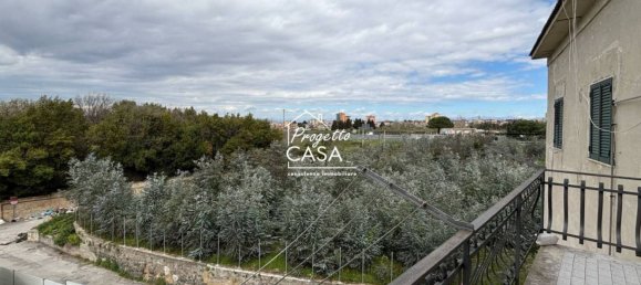 Apartamento de 3 dormitorios en Naples, Italy No. 10505 8