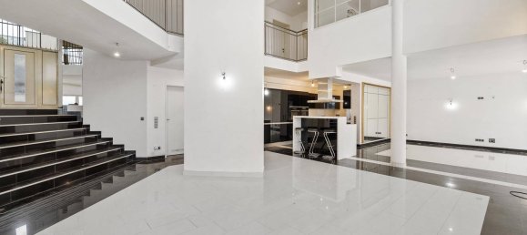 Villa de 4 dormitorios en Giesshubl, Austria No. 113592 2