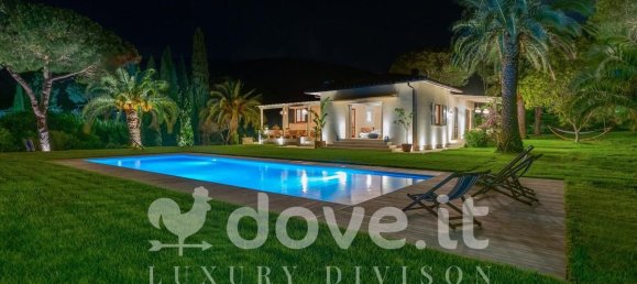 8 rooms Villa in Capoliveri, Italy No. 114052 2