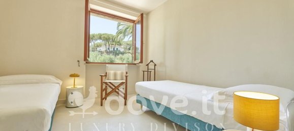 8 rooms Villa in Capoliveri, Italy No. 114052 20