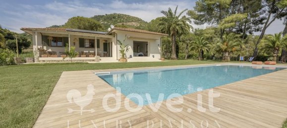 8 rooms Villa in Capoliveri, Italy No. 114052 6