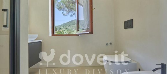 8 rooms Villa in Capoliveri, Italy No. 114052 33