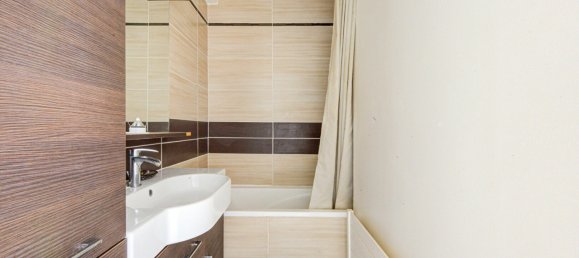 1 bedroom Apartment in Paris, France No. 334725 14