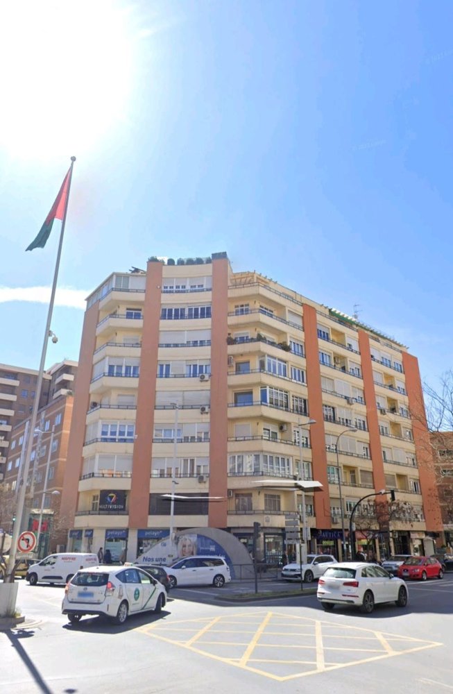 5 bedrooms Apartment in Granada, Spain No. 275591