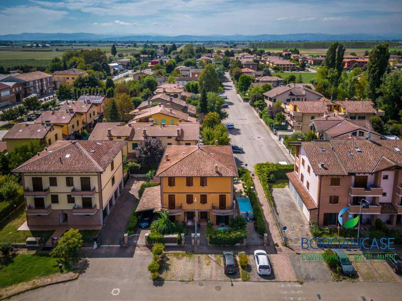 5-Zimmer Haus in San Martino in Rio, Italy, Nr. 151952