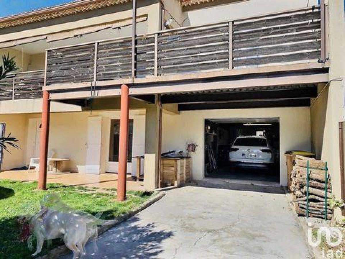 4 bedrooms House in Cavaillon, France No. 9989