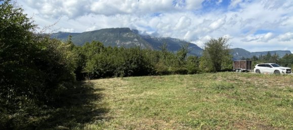  Land in Saint-Egreve, France No. 348646 3