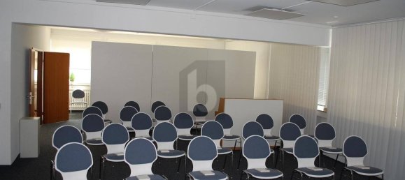 7-salle Bâtiment à Dusseldorf, Germany No. 9808 4