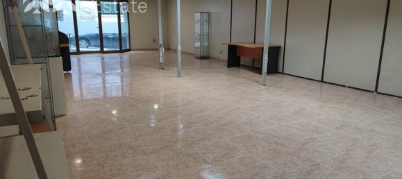 225m² Commercial property in Horta-Guinardo, Spain No. 79080 10