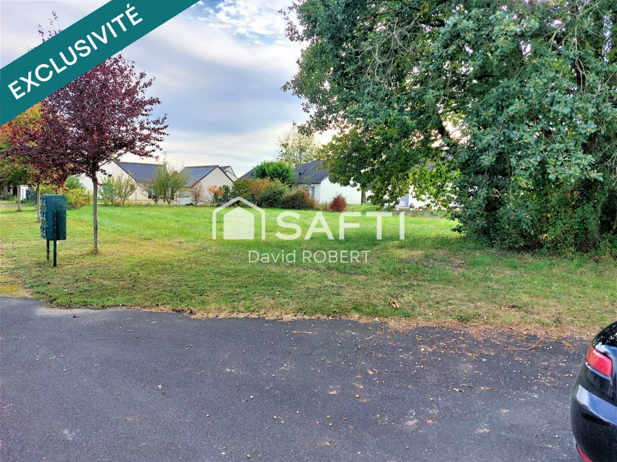 Terreno en Richelieu, France 1219 m² No. 228256