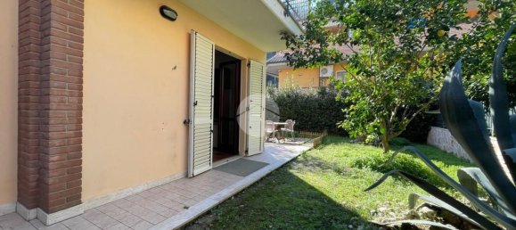 Квартира с 5 комнатами в Аквавива Пичена, Италия № 66351 20