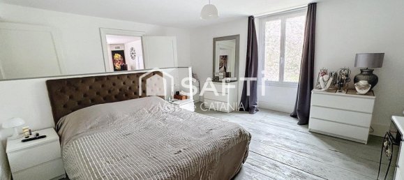 13 bedrooms House in Tullins, France No. 205833 12