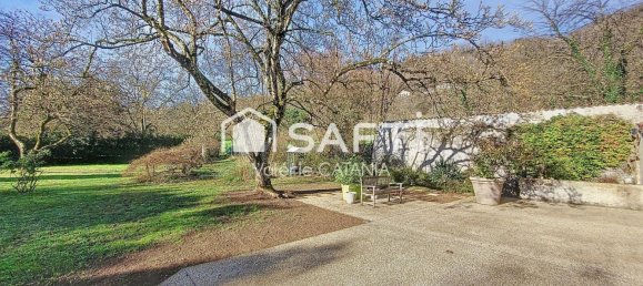 13 bedrooms House in Tullins, France No. 205833 5