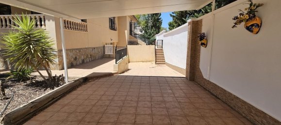 5 bedrooms House in Pinar De Campoverde, Spain No. 183655 5