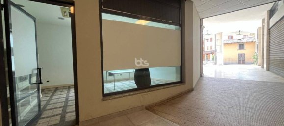 Propiedad comercial de 2 habitaciónes en Sarnico, Italy No. 262559 8