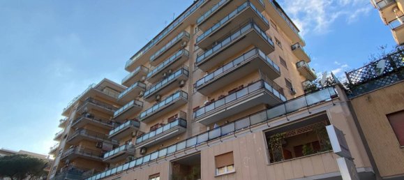 2 Schlafzimmer Wohnung in Rome, Italy, Nr. 201115 34