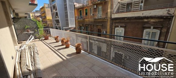 Apartamento de 7 habitaciónes en Catania, Italy No. 259696 39