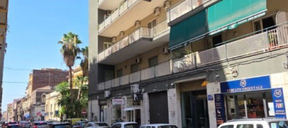 Apartamento de 7 habitaciónes en Catania, Italy No. 259696 3