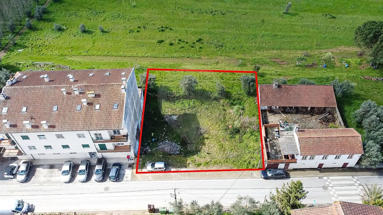 756m² Land in Lousa, Portugal No. 157744