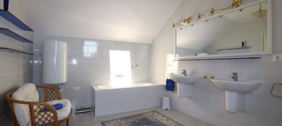 Коммерческая недвижимость с 10 комнатами в Трайскирхен, Австрия № 57924 9