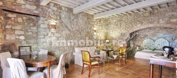 4 bedrooms House in Rosignano Marittimo, Italy No. 221458 2