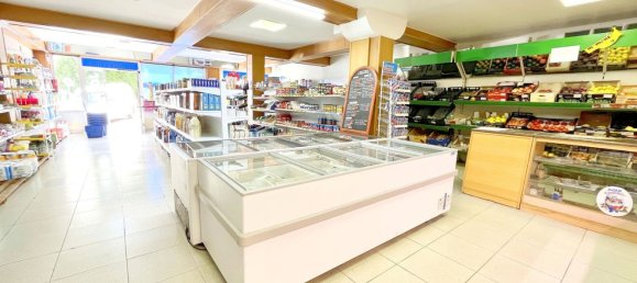 Gewerbliche Immobilie in Arteixo, Spain 200m², Nr. 57141 4