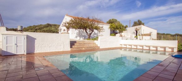 3 bedrooms Villa in Mahon, Spain No. 5049 4