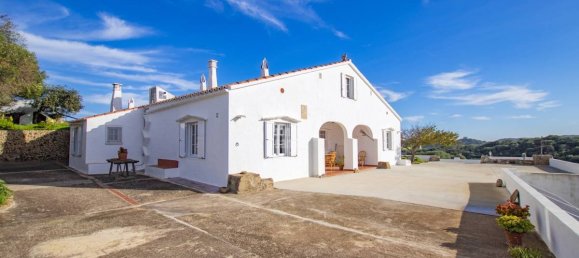 3 bedrooms Villa in Mahon, Spain No. 5049 5
