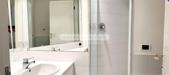 9 rooms Apartment in Florence, Italy No. 34717 18