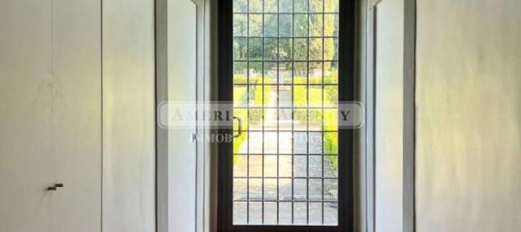 9 rooms Apartment in Florence, Italy No. 34717 26