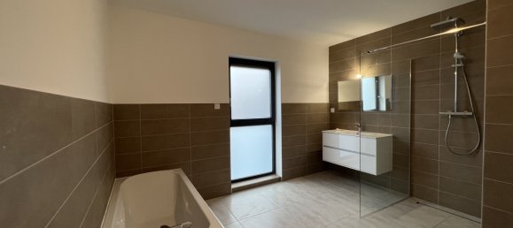 Casa de 3 dormitorios en Fortschwihr, France No. 93028 2