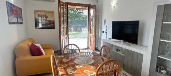 2 bedrooms Apartment in Quattro Castella, Italy No. 330214 5