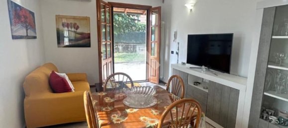 2 bedrooms Apartment in Quattro Castella, Italy No. 330214 4