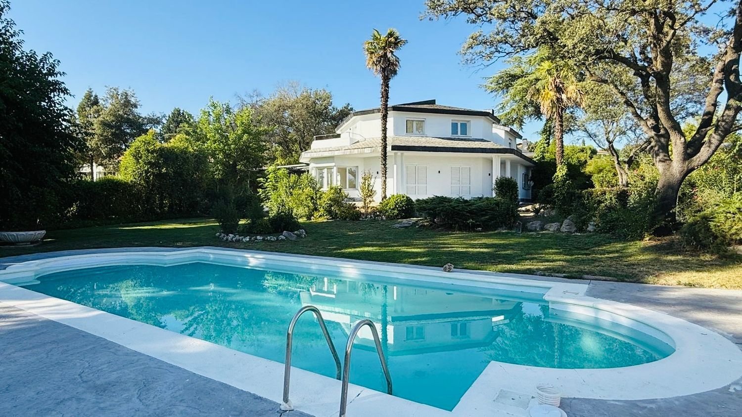 Casa de 5 dormitorios en Algete, Spain No. 169839